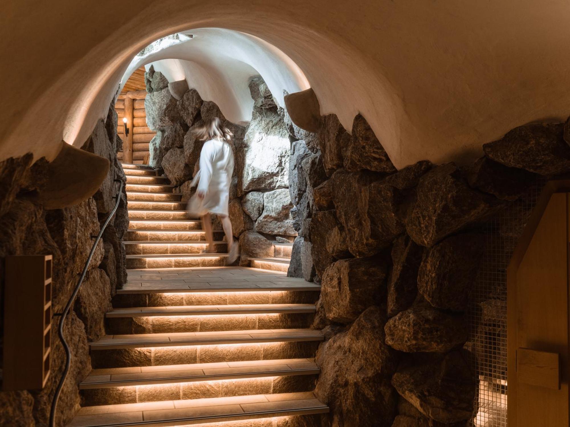 Das Ronacher Thermal Spa Hotel Bad Kleinkirchheim Bagian luar foto